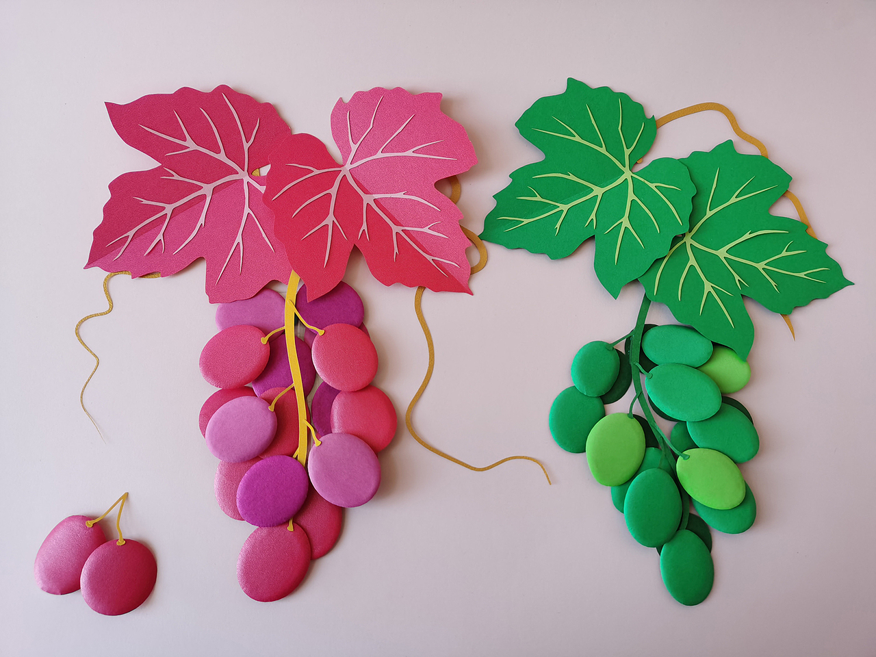 化妆品纸雕道具（图ZMjMxOTEwNTI4） - 其他手工艺 - 站酷设计师尹利帅纸艺师原创素材 - 站酷ZCOOL