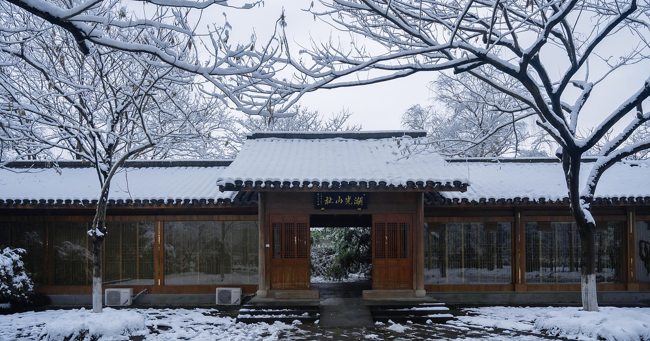 看看古意浓浓的杭州茅家埠雪景吧!