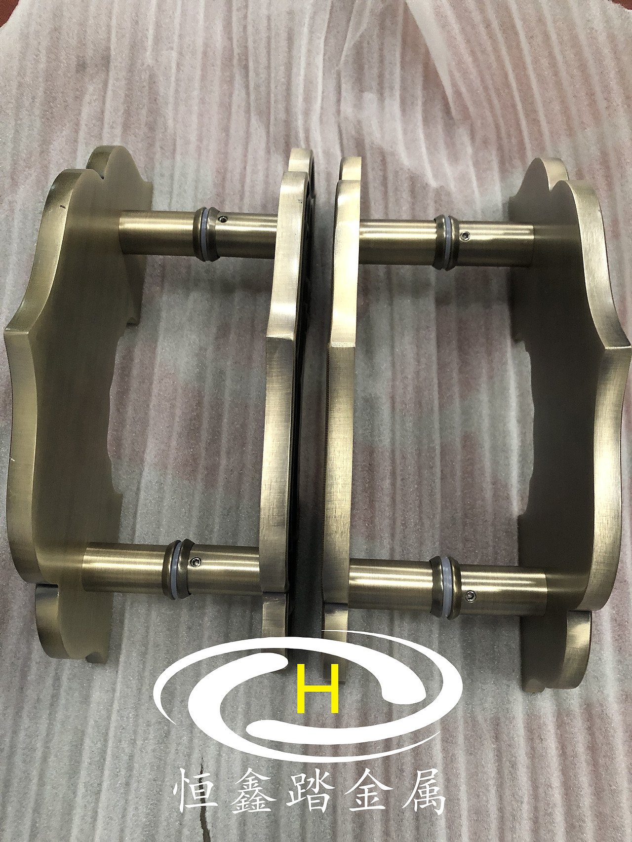 酒店创意铝板浮雕大门拉手铝板雕刻图案拉手厂家细节图