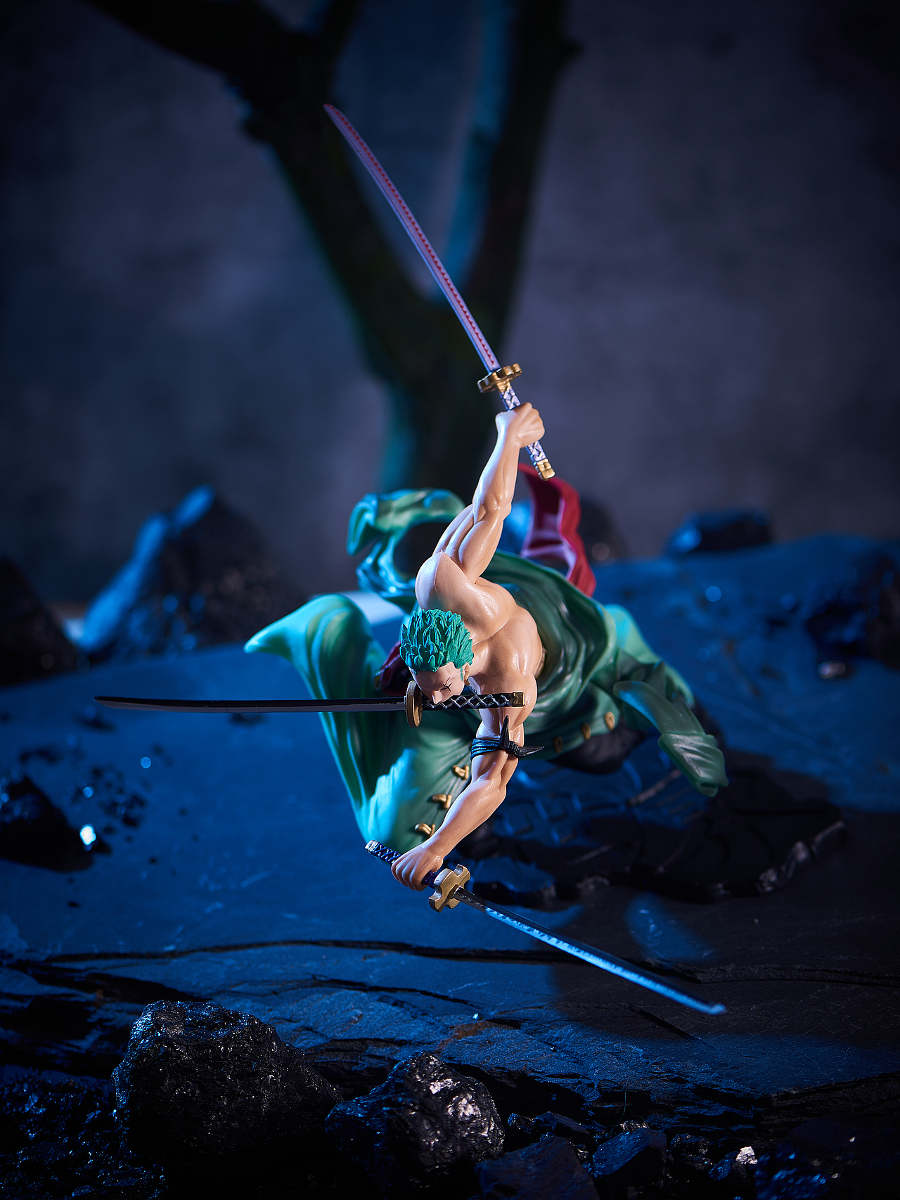 罗罗诺亚索隆手办拍摄