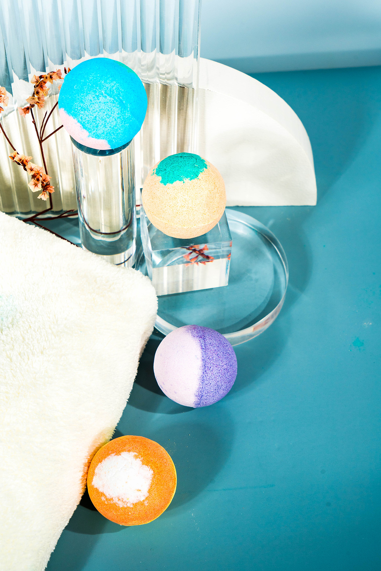 五彩缤纷#浴球静物产品摄影（图ZMjY0NDYzMTQw） - 产品摄影 - 站酷设计师UNDERJAN江下原创素材 - 站酷ZCOOL