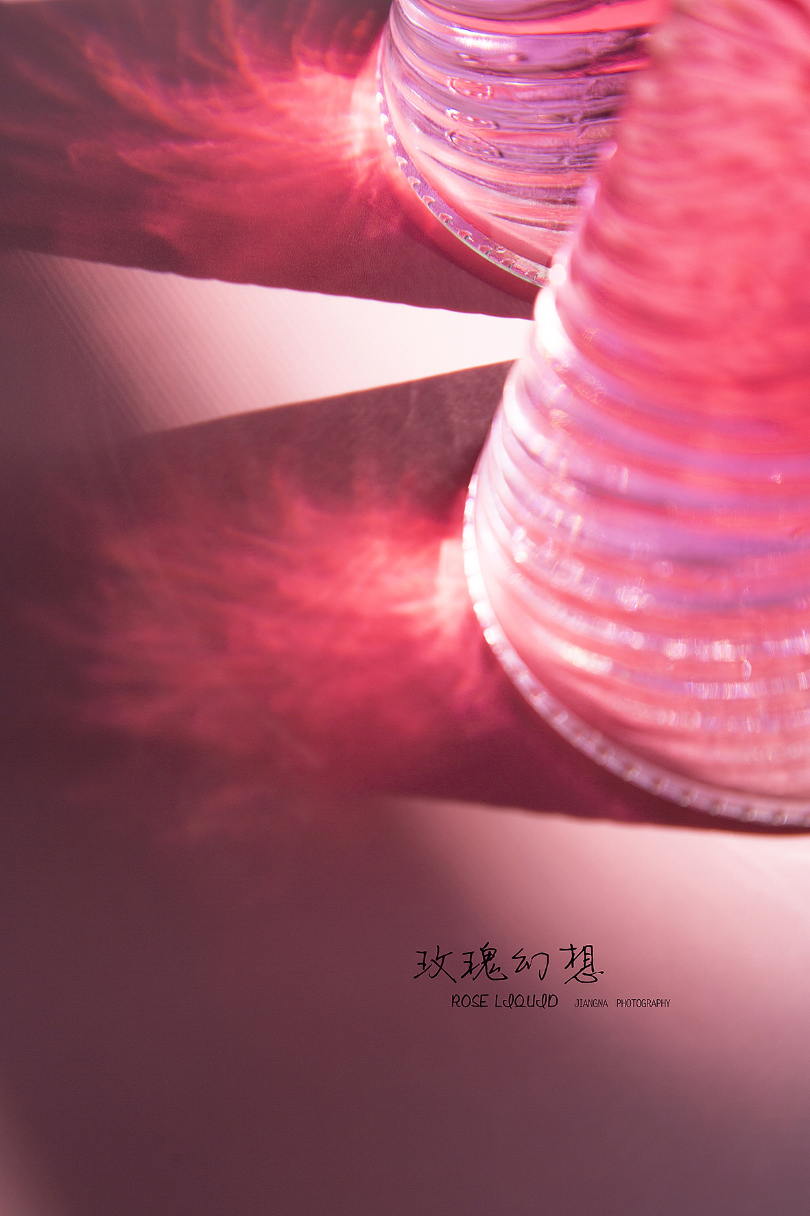 玫瑰幻想（图ZODAzNDQ3NDg=） - 产品摄影 - 站酷设计师蒋小那原创素材 - 站酷ZCOOL