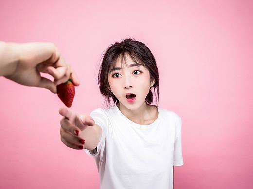 草莓小姐姐（个人主页-ZMjU4NTU3ODg=） - 人像摄影 - 站酷设计师是我尘埃原创素材 - 站酷ZCOOL