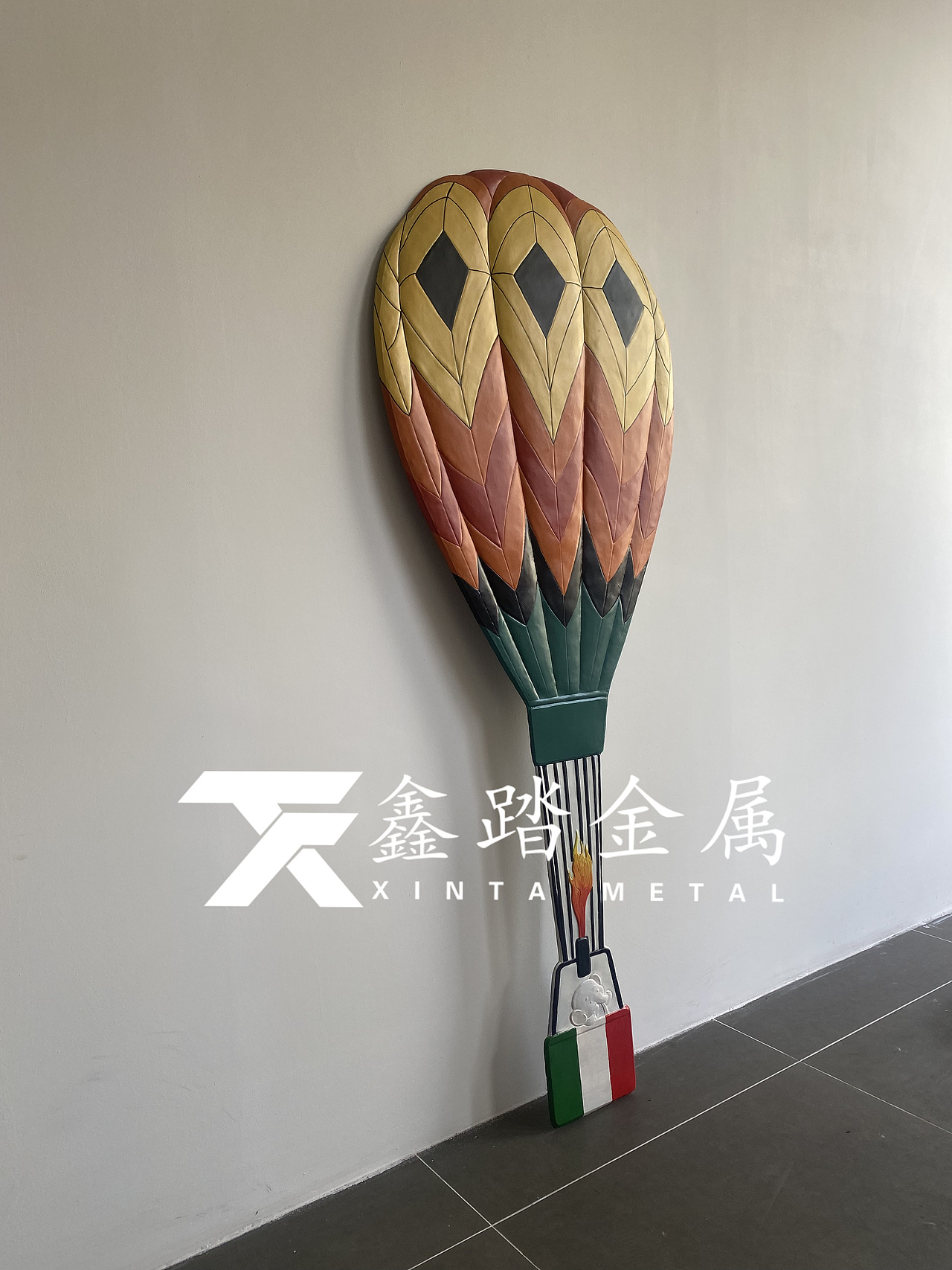 彩绘纯手工锻铜花纹造型景墙壁画款式丰富多样