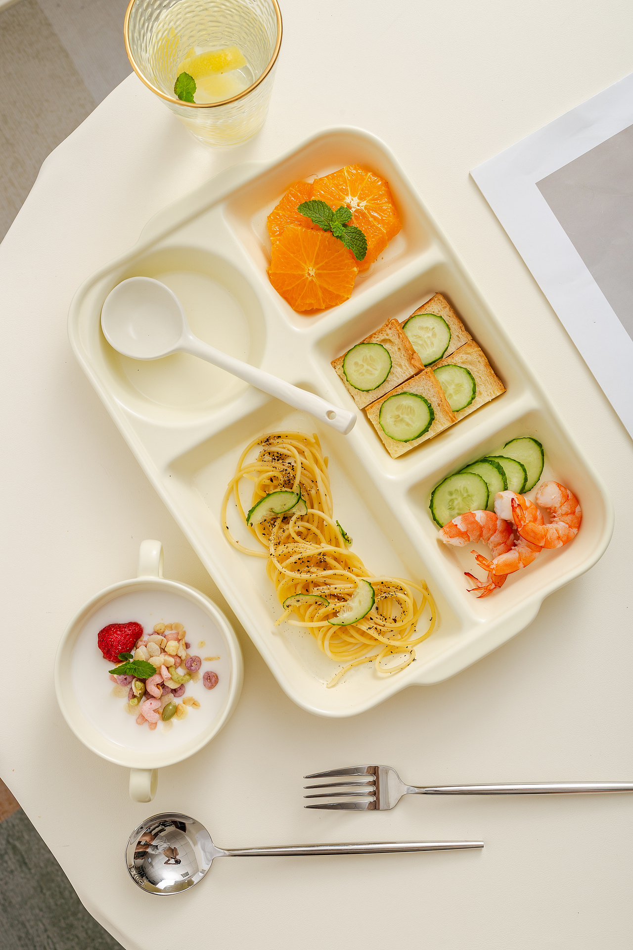 奶油风减脂餐盘（图ZMzU0NDg5NDky） - 产品摄影 - 站酷设计师四木先生原创素材 - 站酷ZCOOL