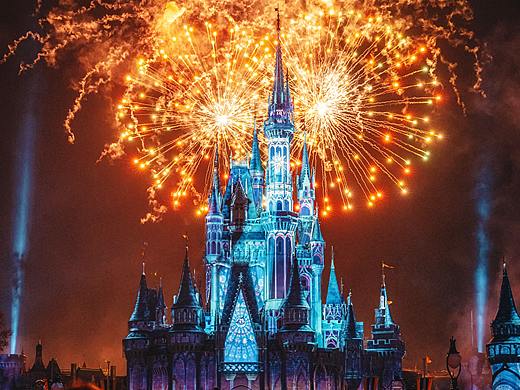 日本动漫 研学 旅游 海报设计