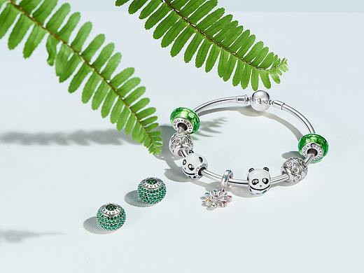 珠宝摄影手镯珠子