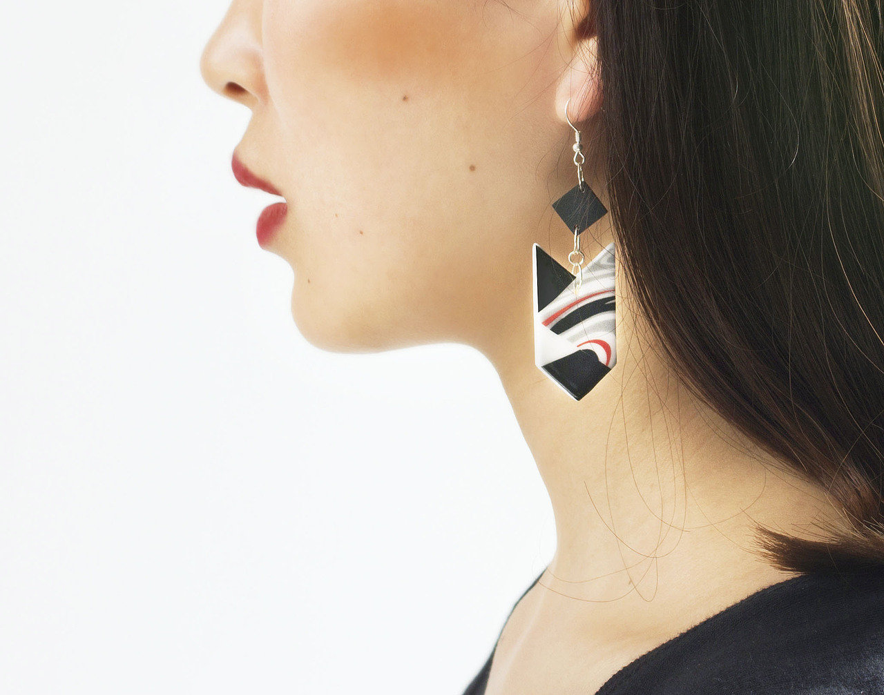 “月出”原创女性饰品品牌及产品设计