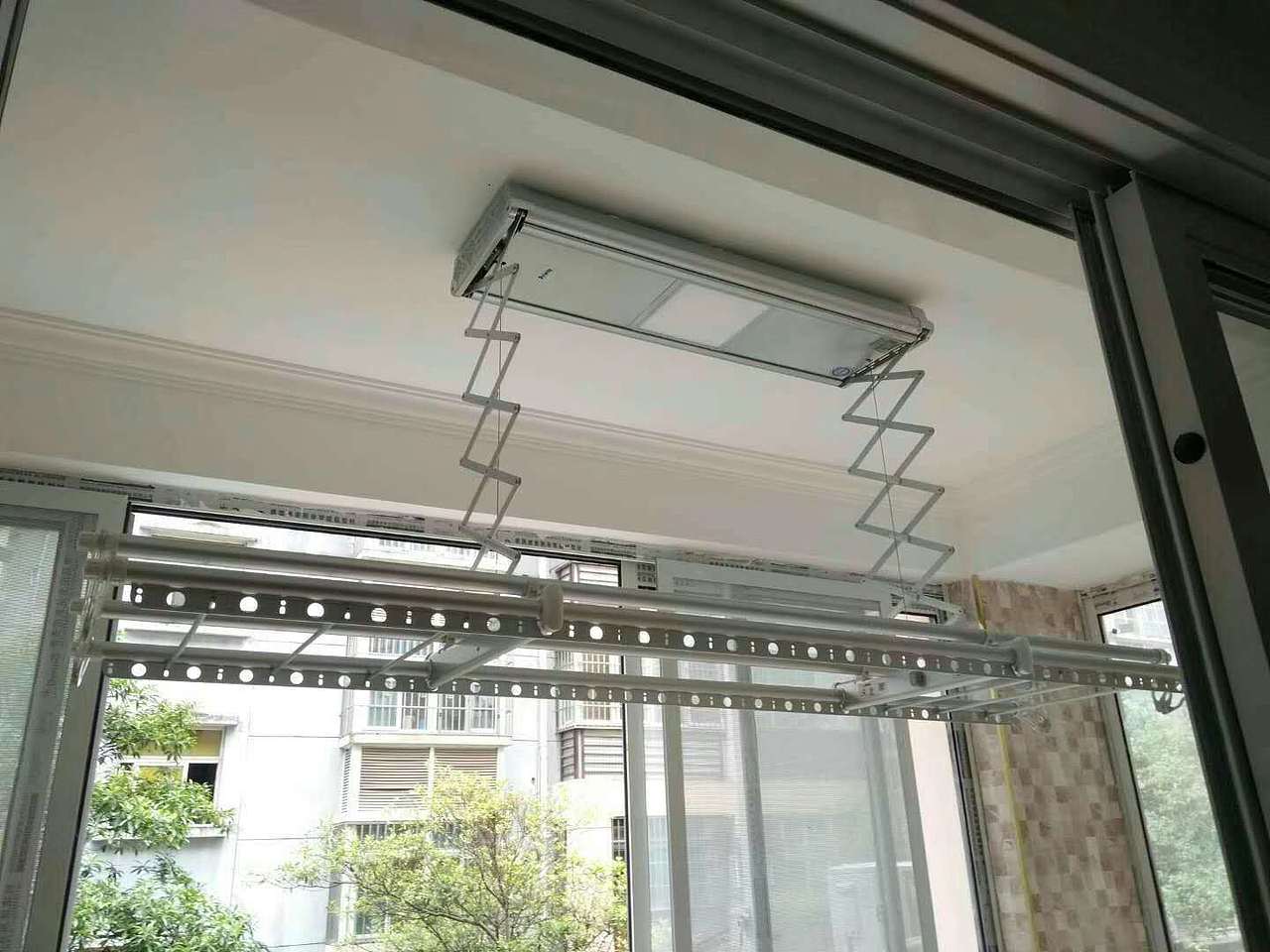 普乐美—电动晾衣机安装