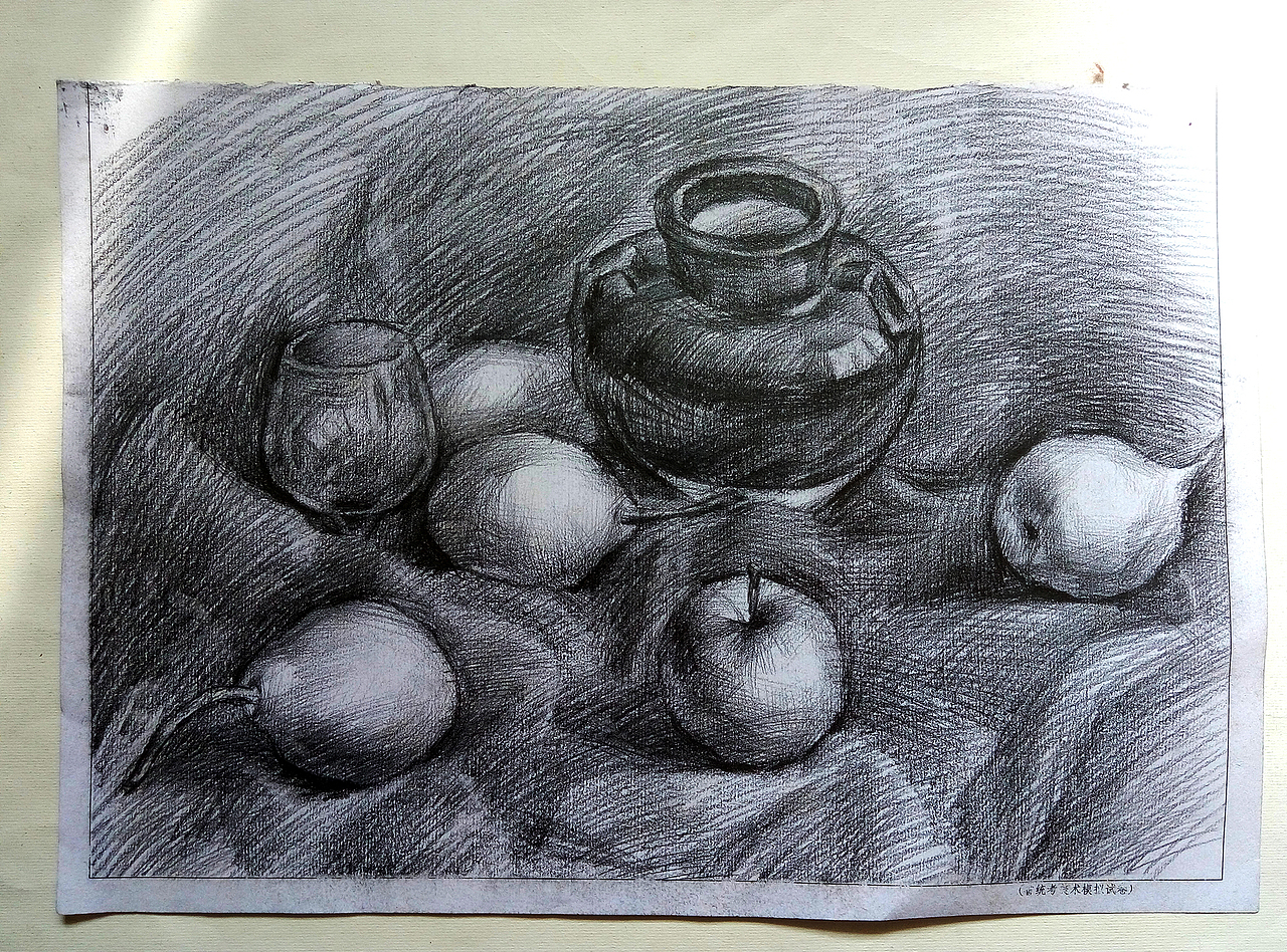 以前画的素描水粉,翻出来晒晒