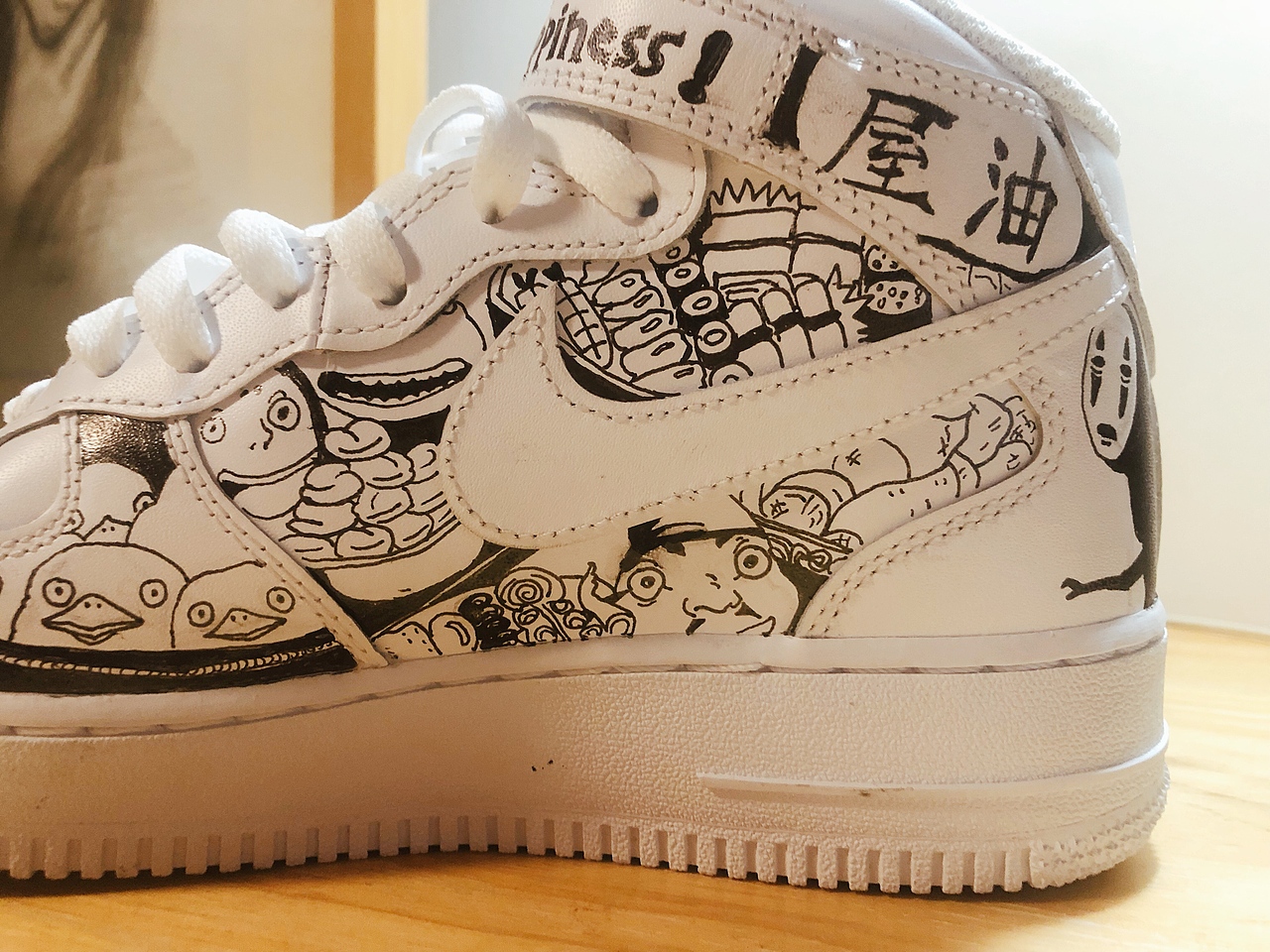 耐克空军一号手绘千与千寻涂鸦