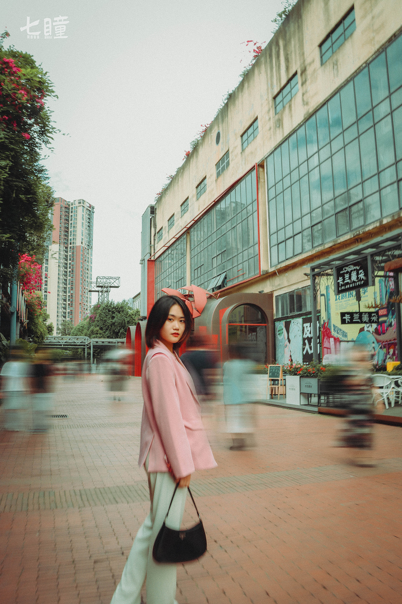 成都东郊记忆丨港风复古写真