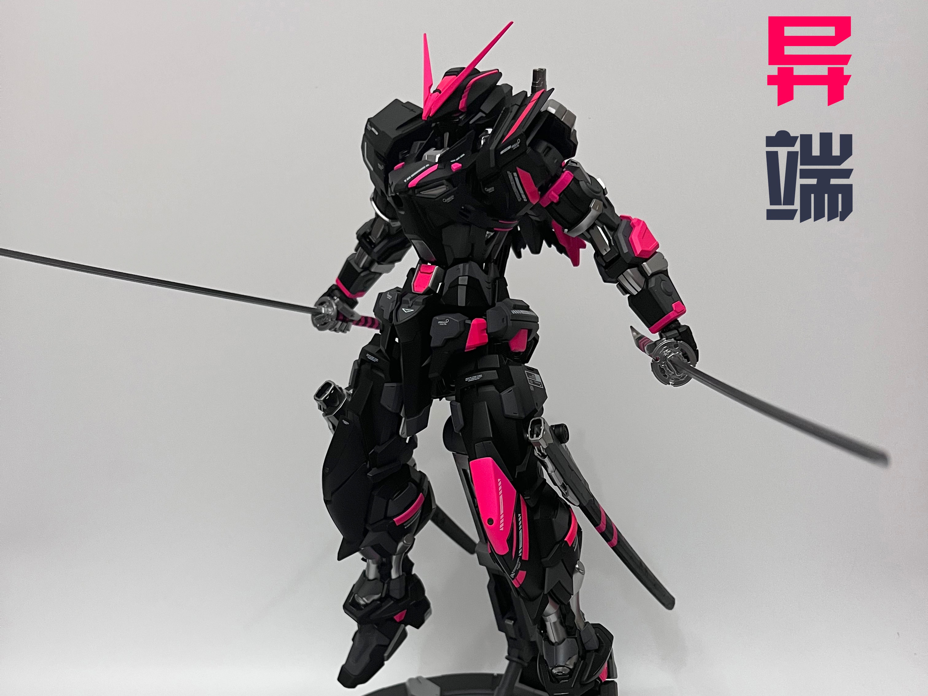 红异端高达赛博朋克配色喷涂改造_libo工作站-站酷zcool