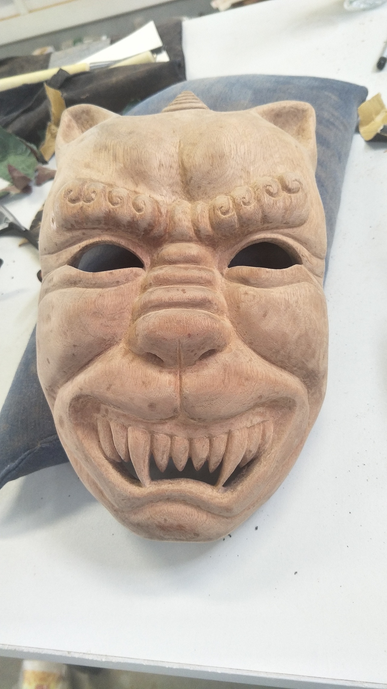 原创手工作品——木雕面具