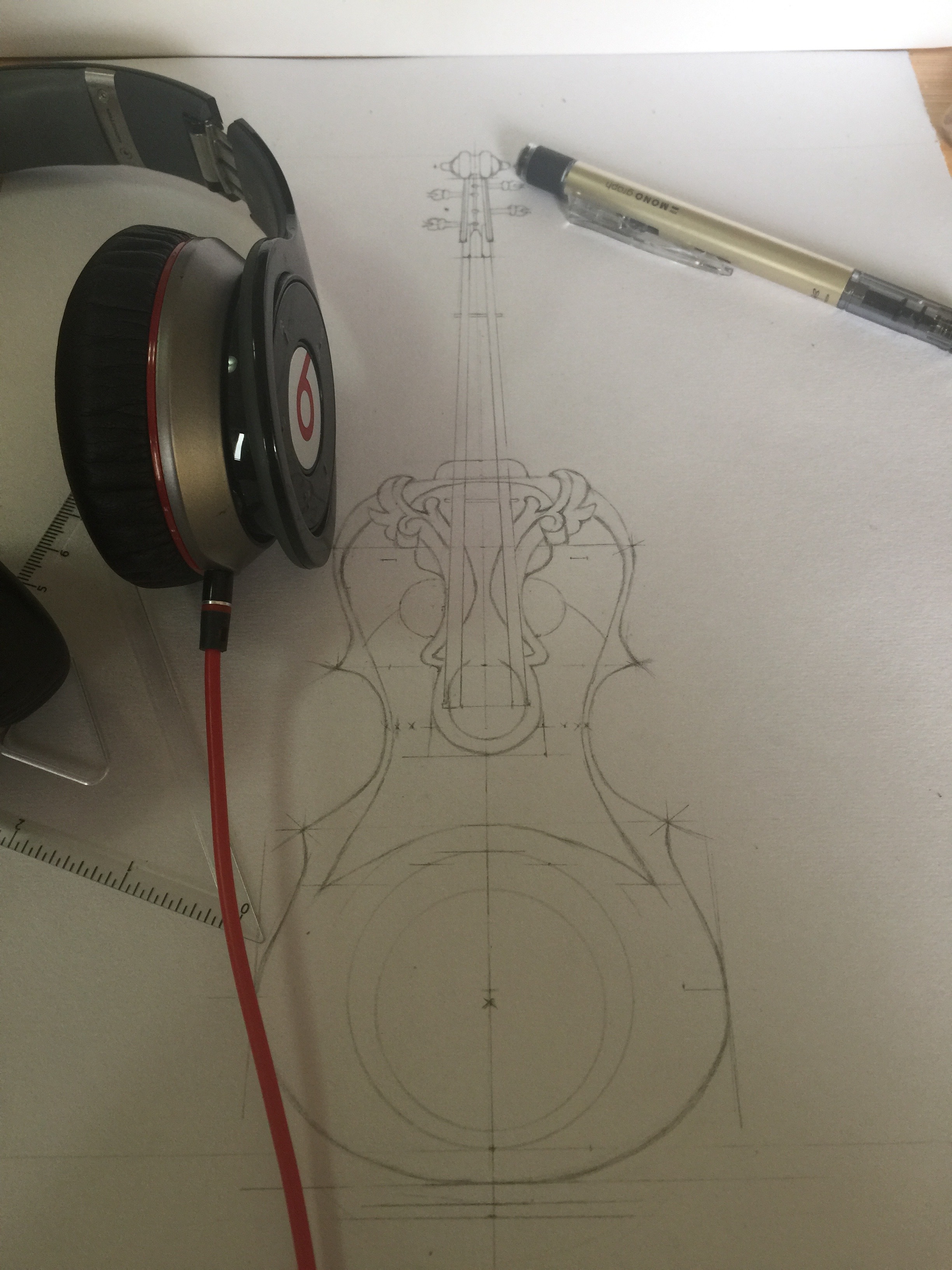 小提琴的演化临摹手绘