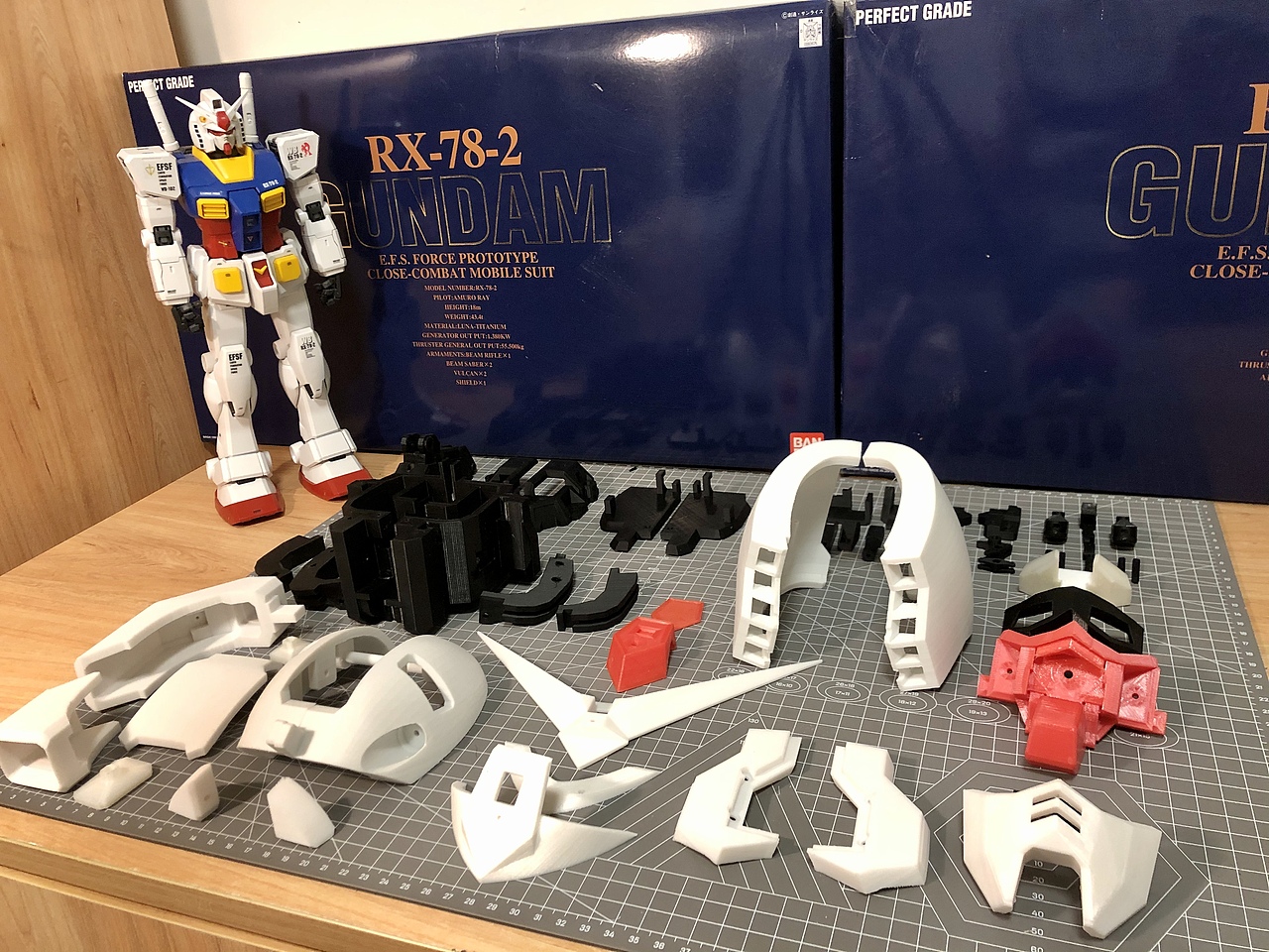 3D打印1:15元祖高達(dá)頭像(含內(nèi)構(gòu))（圖ZMjA5MDk3NTQ0） - 玩具 - 站酷設(shè)計(jì)師黑胡子原創(chuàng)素材 - 站酷ZCOOL