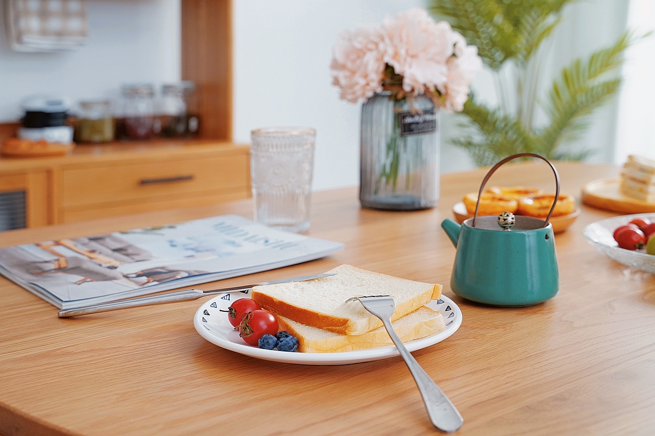 圆形伸缩餐桌|摄影|产品摄影|逃离地球的表面 - 原创作品 - 站酷