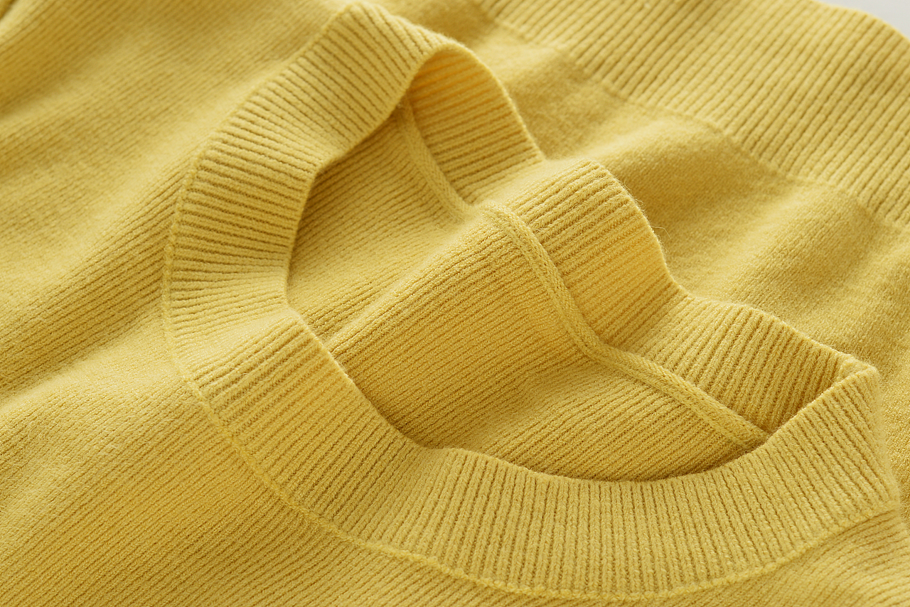 毛衣平铺拍摄成品展示