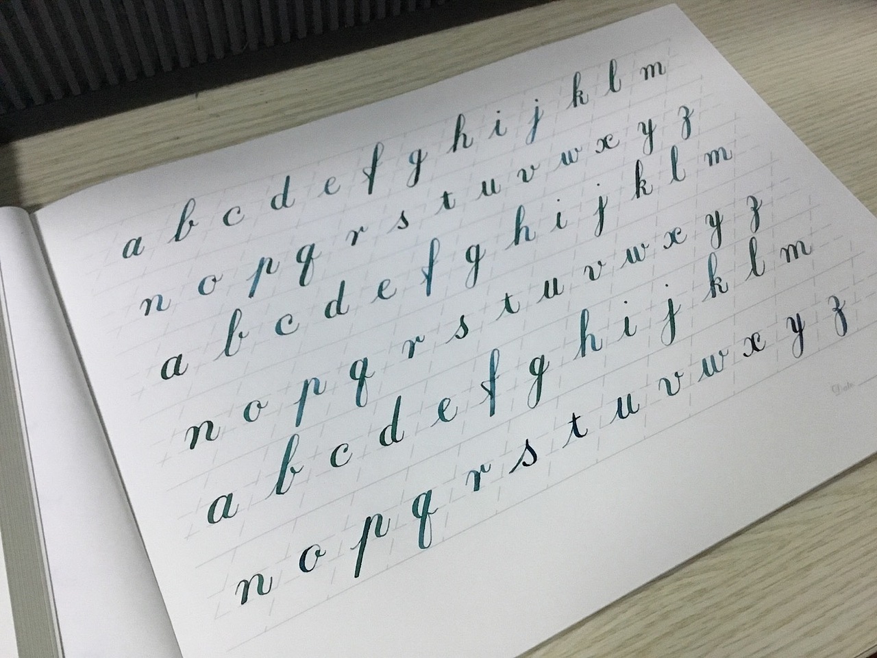 brushlettering 新学的花体英文突然就开窍了