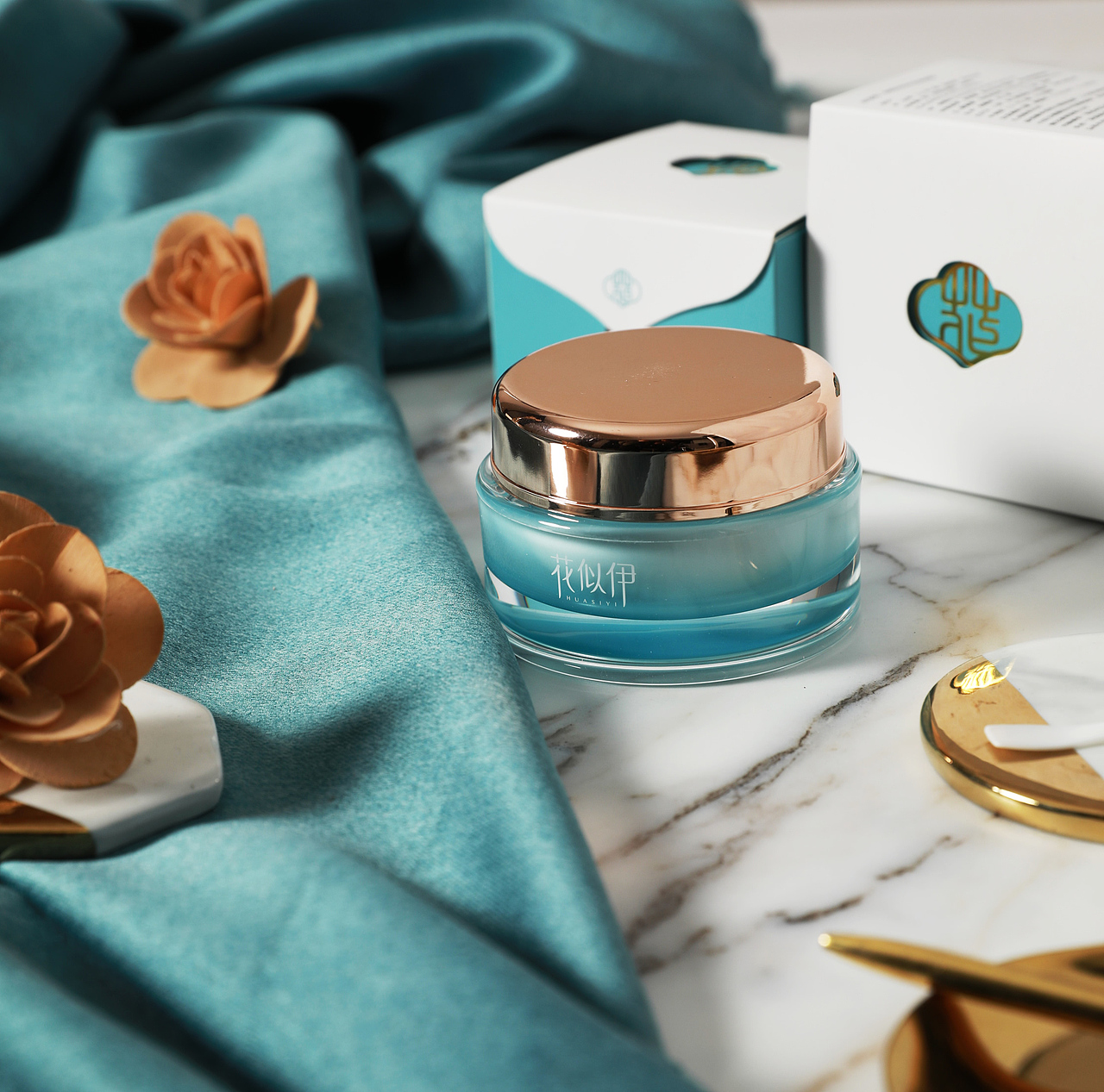 HUASIYI花似伊国潮化妆品全案定位及包装定位-上海因心