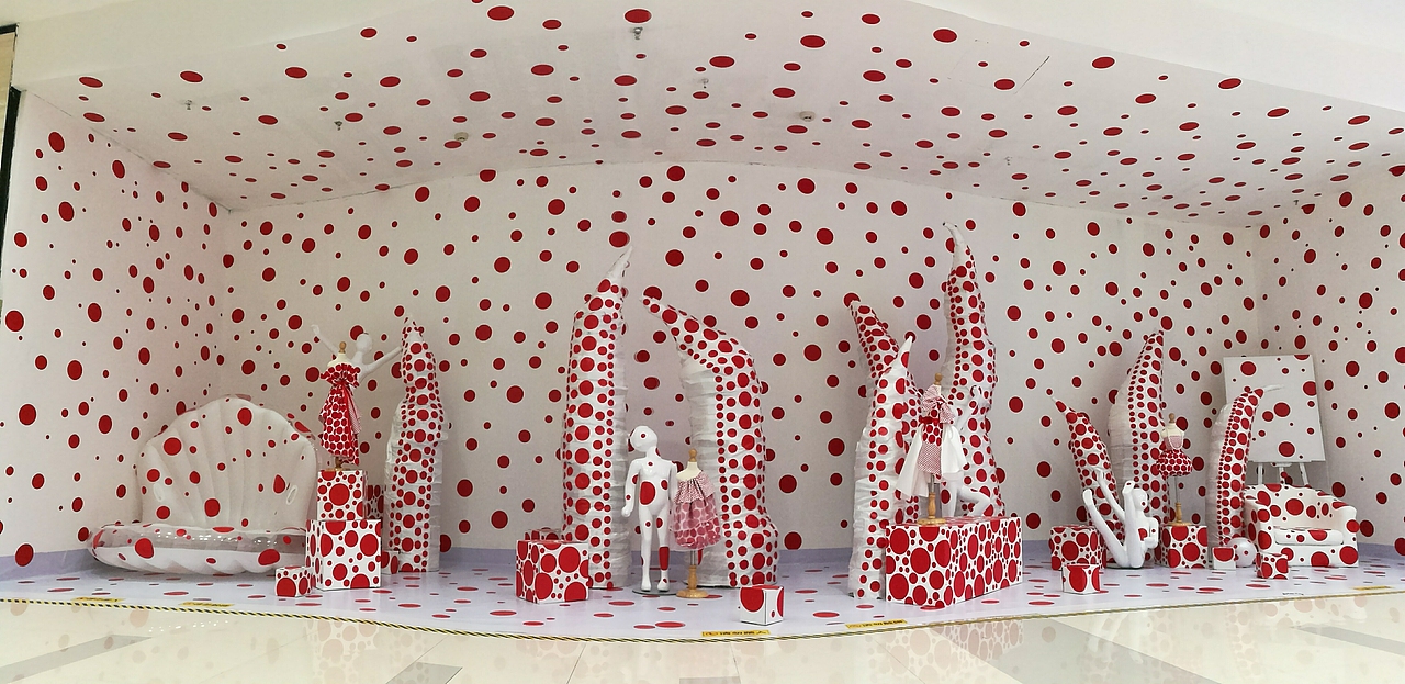 【草间弥生の梦幻波点】|空间|舞台美术|青疯徐涞_原创作品-站酷zcool