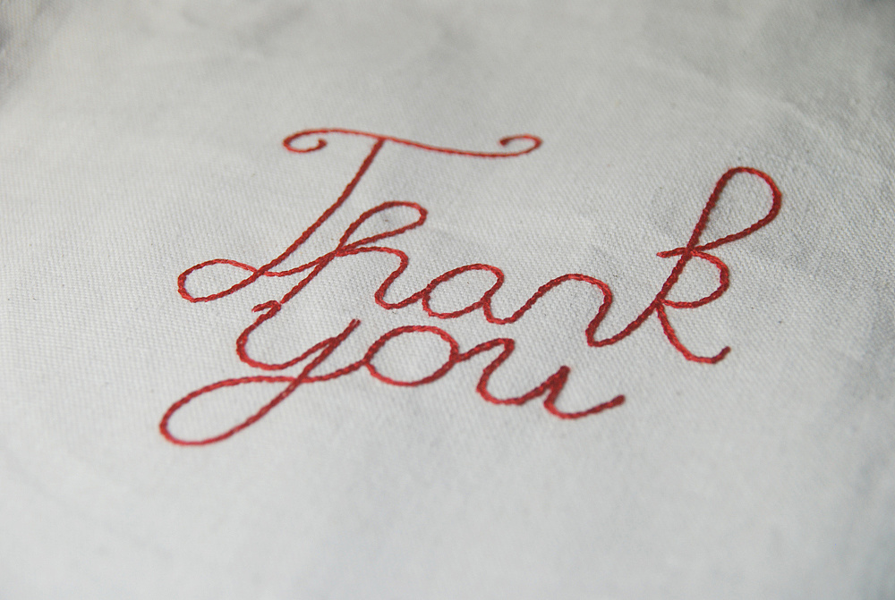 手作刺绣英文字母布袋子