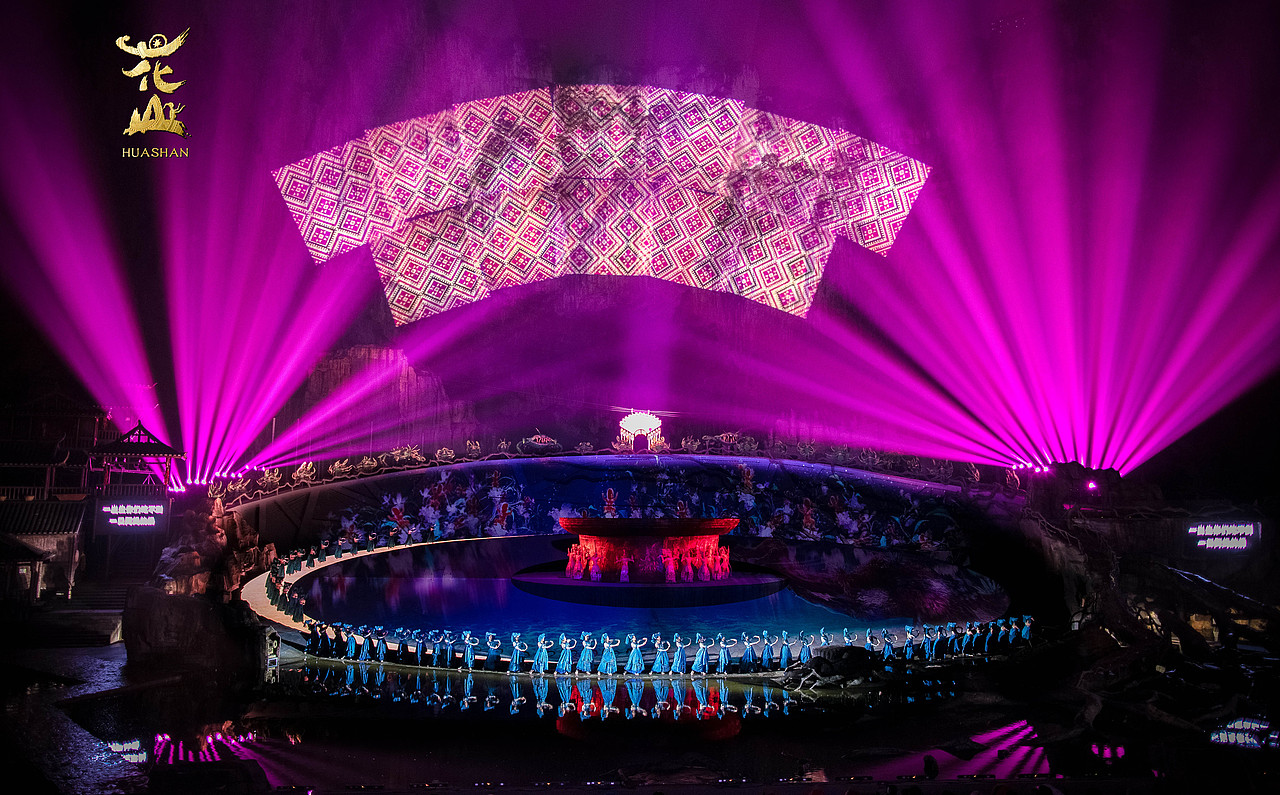 大型壮族神话实景剧《花山》剧照