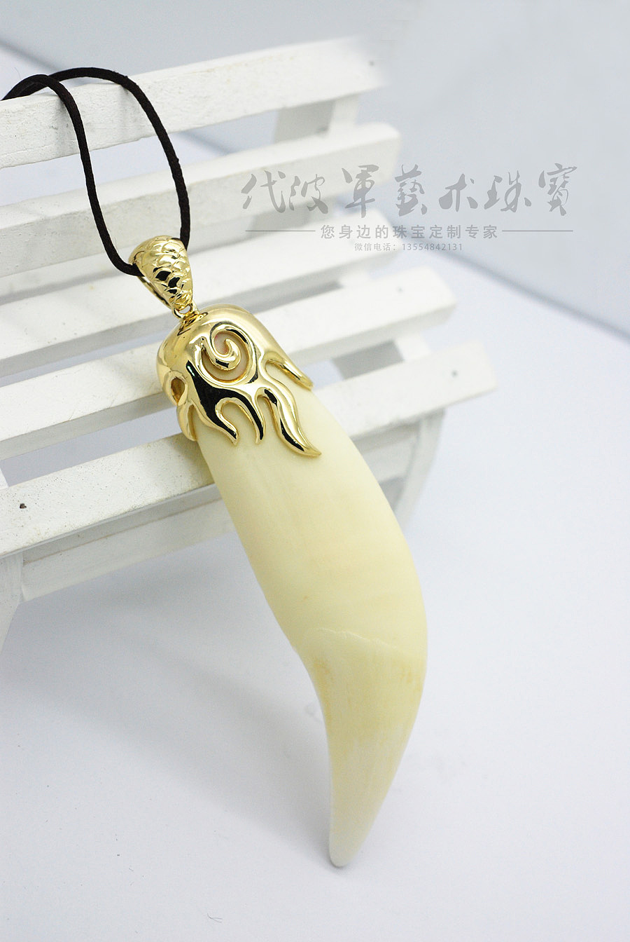 代波军艺术珠宝定制----沉香镶嵌设计与牙镶嵌设计作品欣赏（图ZNzY5NDg2MDg=） - 首饰设计 - 站酷设计师代波军艺术珠宝原创素材 - 站酷ZCOOL