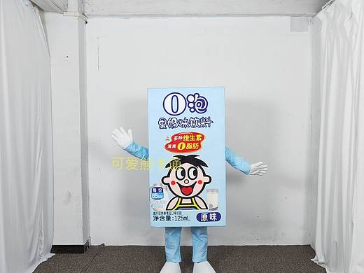 旺旺果奶味饮料快消品盒人穿卡通人偶服装玩偶服