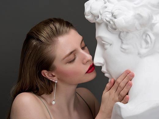 王牌女外模首饰作品