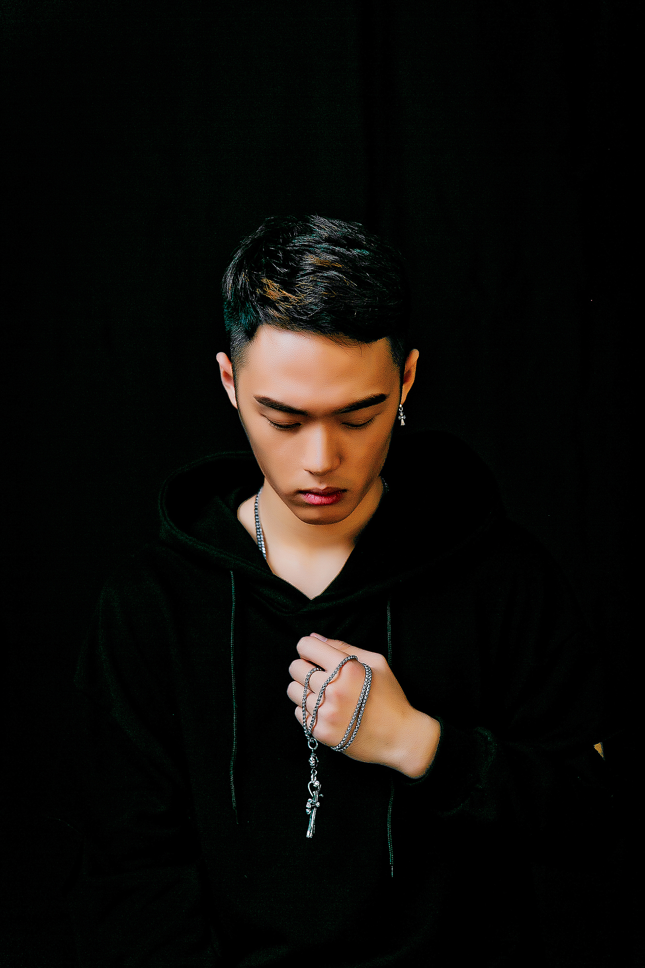 音乐歌手个人形象照