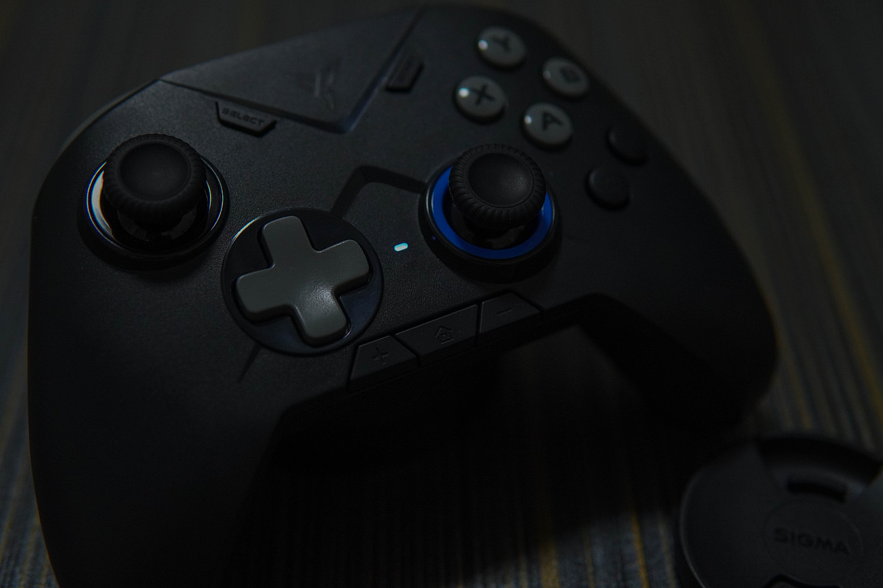 【产品摄影】飞智黑武士2游戏🎮手柄