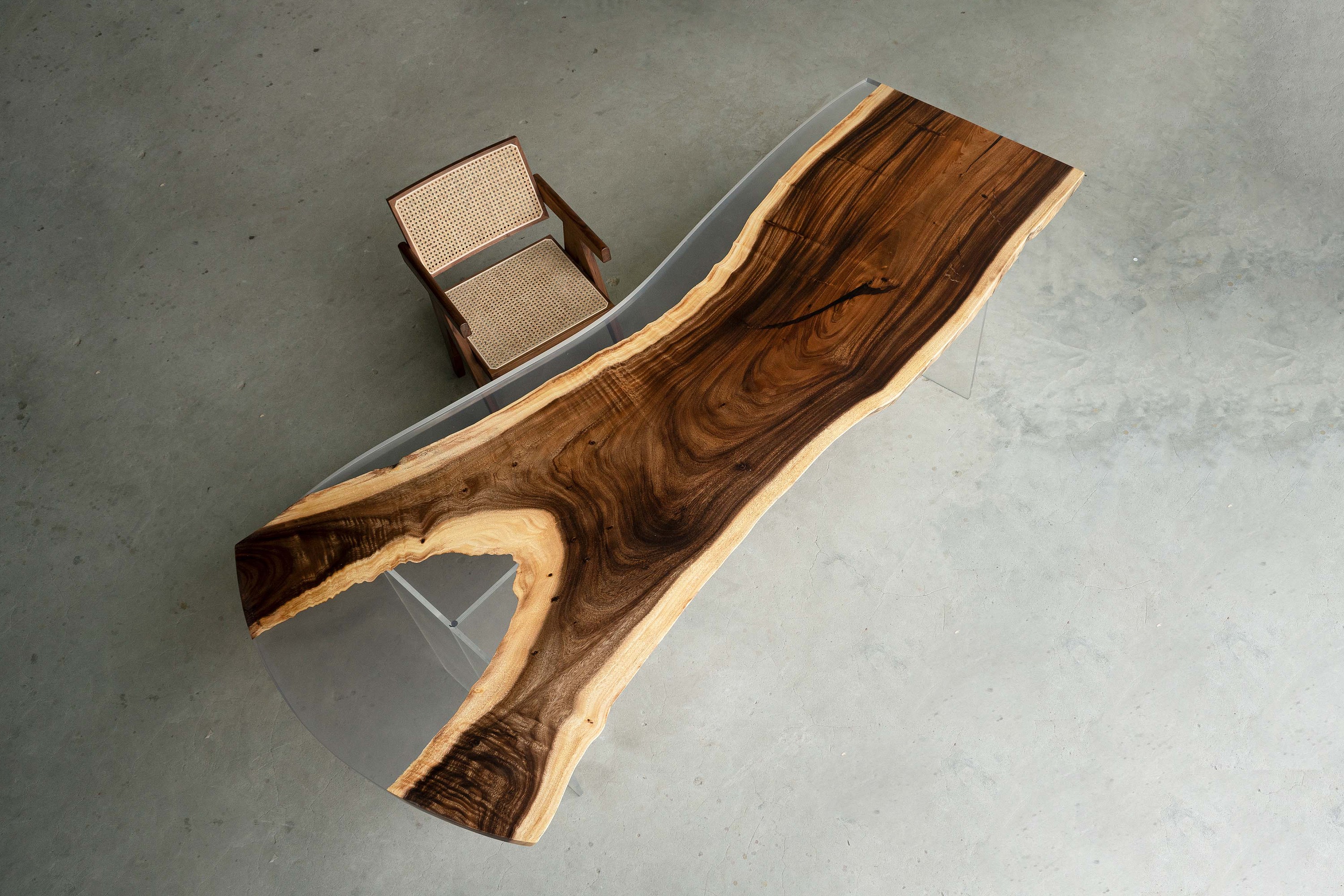 朽木传奇 南美胡桃木树脂大板 自然 极简 现代 设计