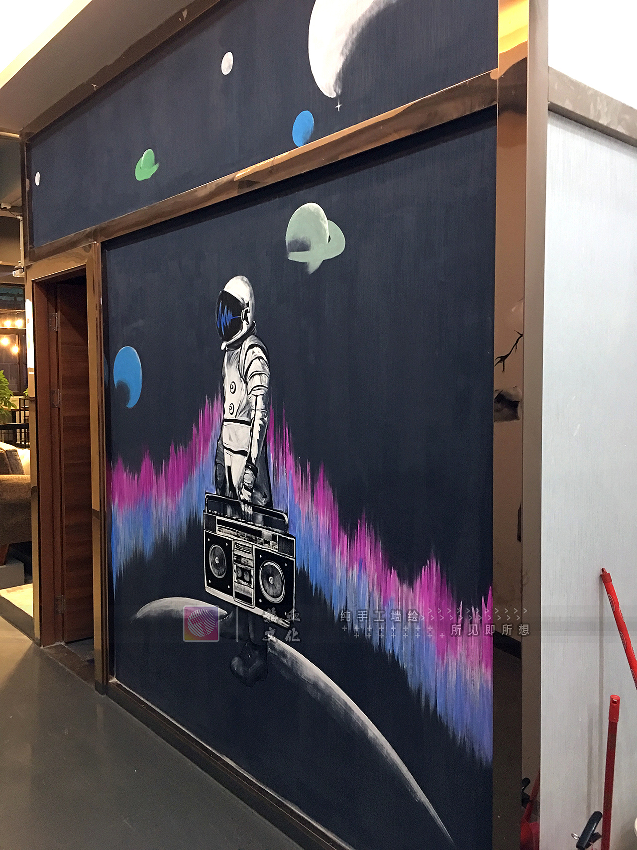 东城Incoffee2楼 墙绘壁画（图ZMjEzNjMxNjU2） - 新锐潮流插画 - 站酷设计师热血行者原创素材 - 站酷ZCOOL