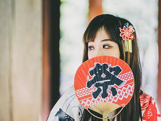和服少女