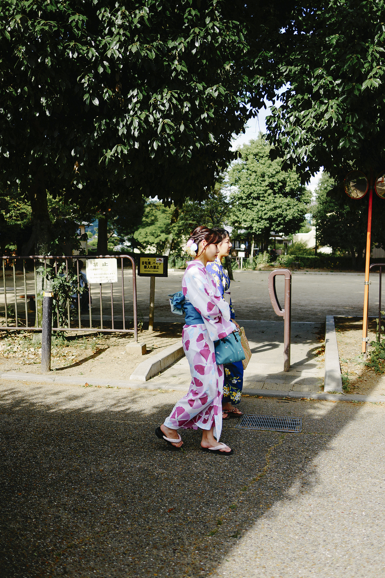 我和我哥在日本（图ZOTI3NjMxNDg=） - 人文/纪实摄影 - 站酷设计师阿宝99原创素材 - 站酷ZCOOL