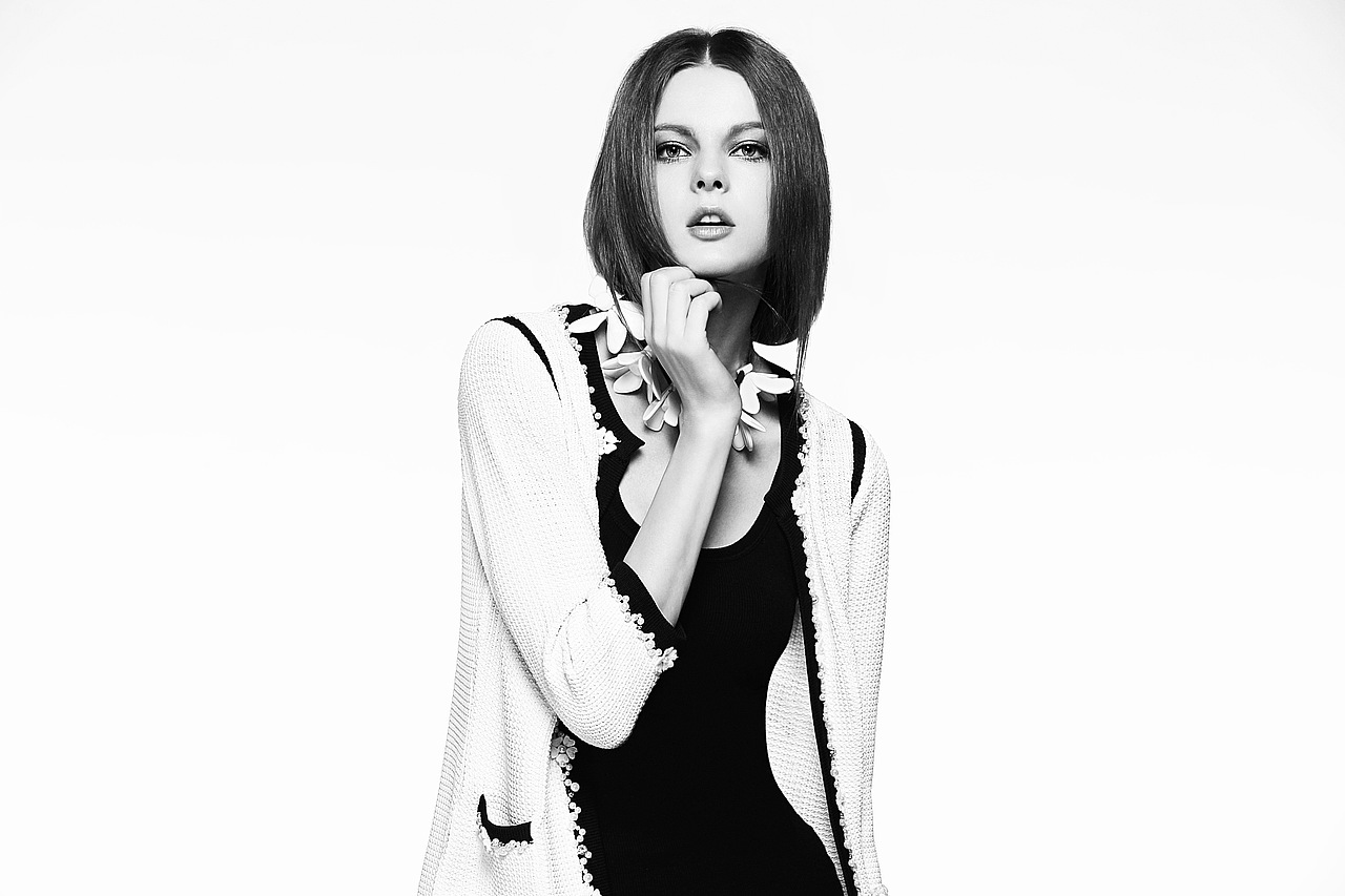 任东时尚商业修图培训学员范非作品