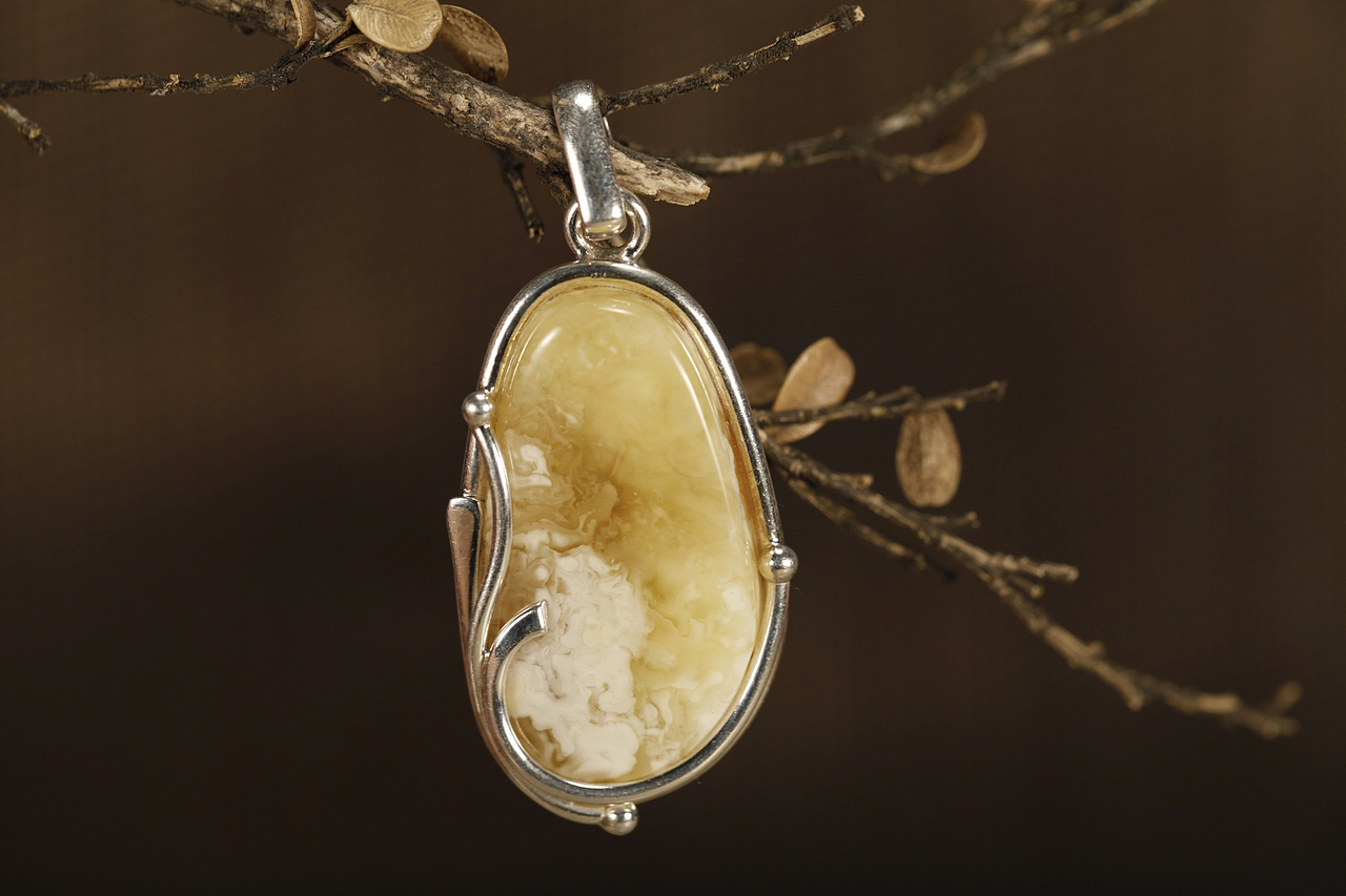 产品静物摄影电商产品拍摄餐具刀叉玉石拍摄琥珀蜜蜡（图ZMTQ0MjcyMjY4） - 产品摄影 - 站酷设计师睿杰嘉尔摄影公司原创素材 - 站酷ZCOOL