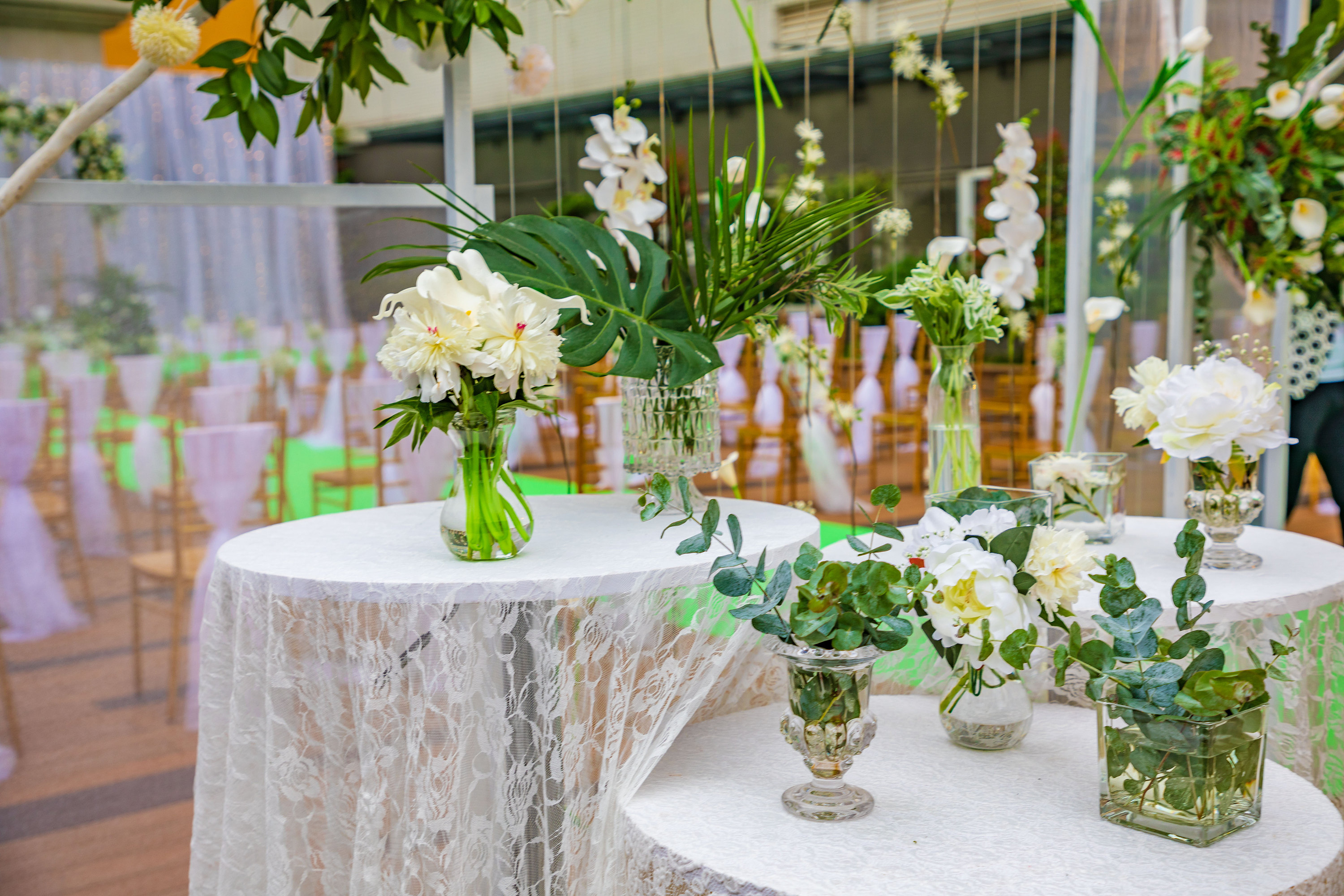 婚礼场景现场装饰装扮策划搭建舞台背景墙白纱座椅