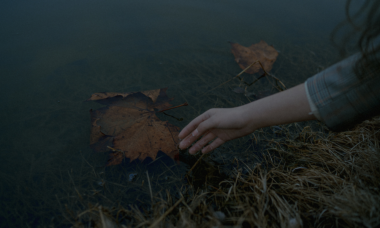 等风 等春天（图ZMjUwNTgwOTQ4） - 人像摄影 - 站酷设计师黑色柳橙汁原创素材 - 站酷ZCOOL