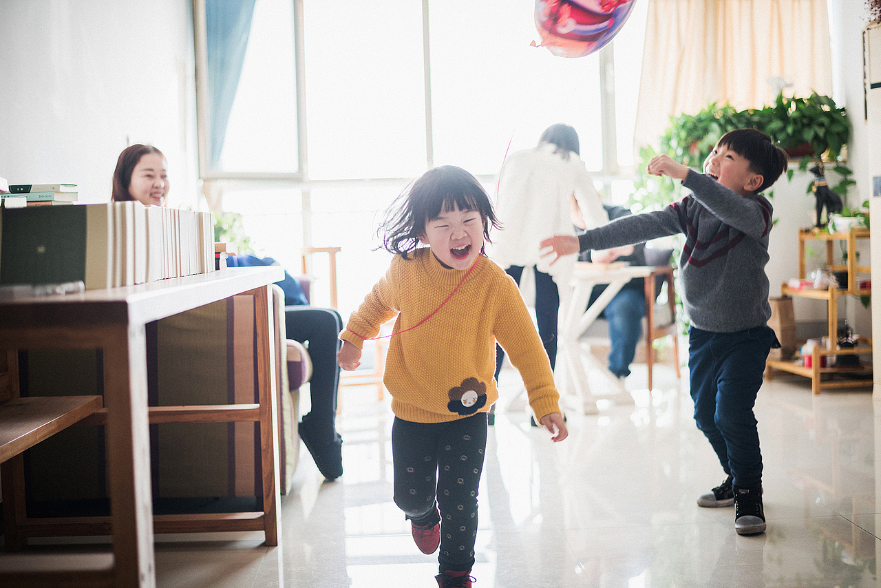 小姑娘才是主角呀