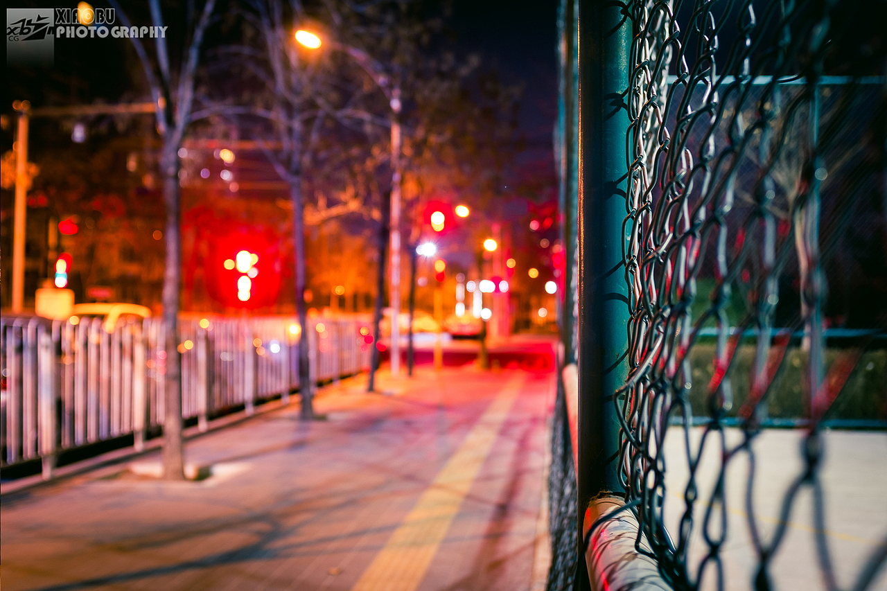 深夜捕风捉影。富士x100s随拍