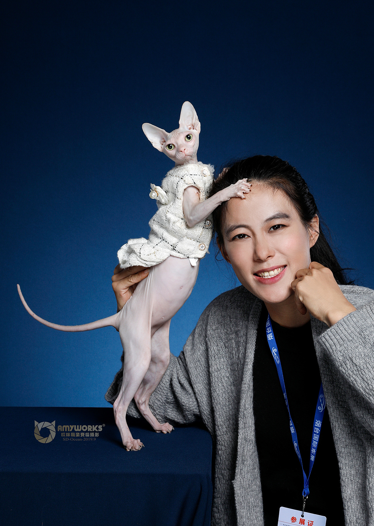 amywokrs九月山东旅拍人猫合影