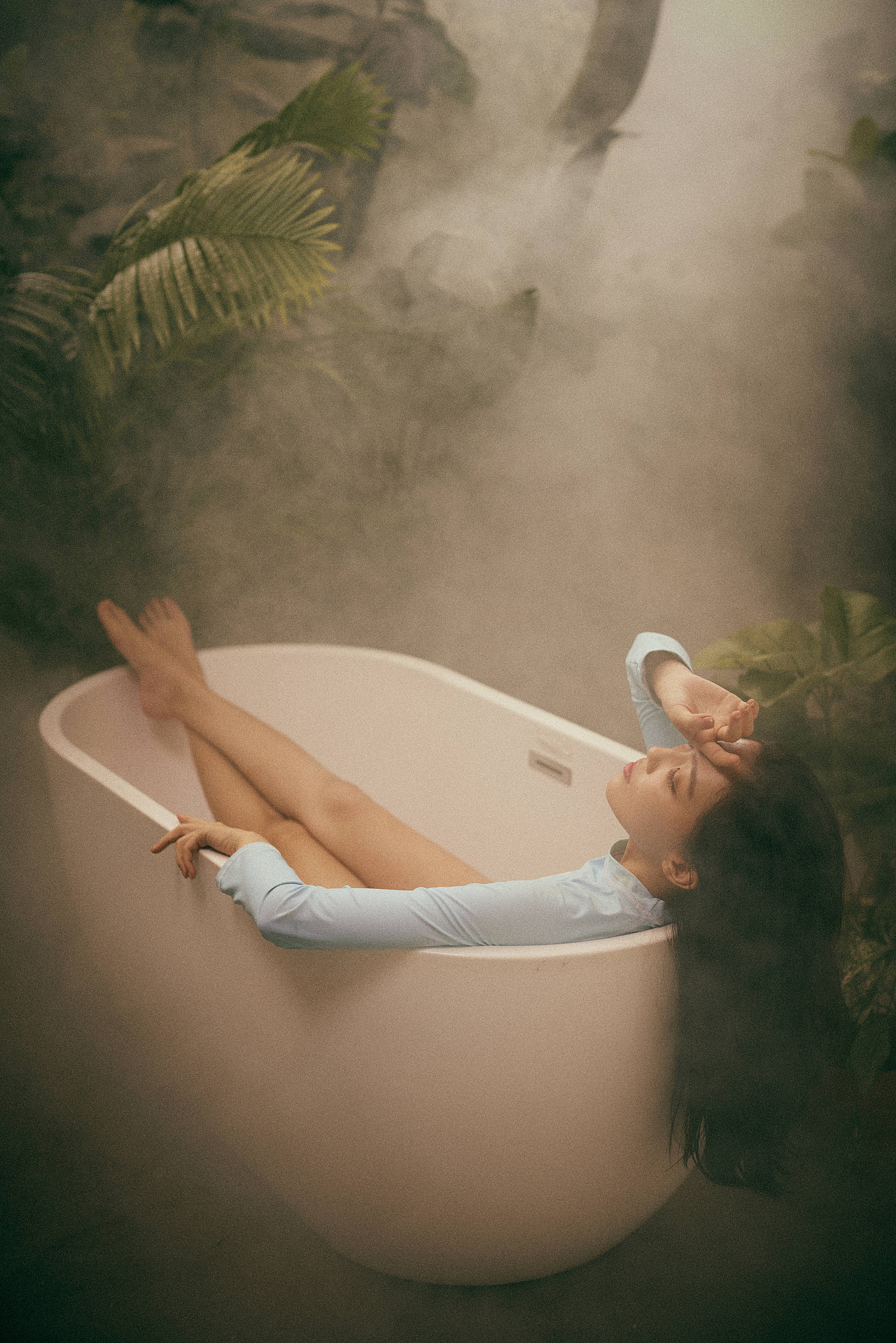 氛围感摄影合集｜CYC摄影（图ZMzIwMjgwNjky） - 人像摄影 - 站酷设计师承与承文化原创素材 - 站酷ZCOOL