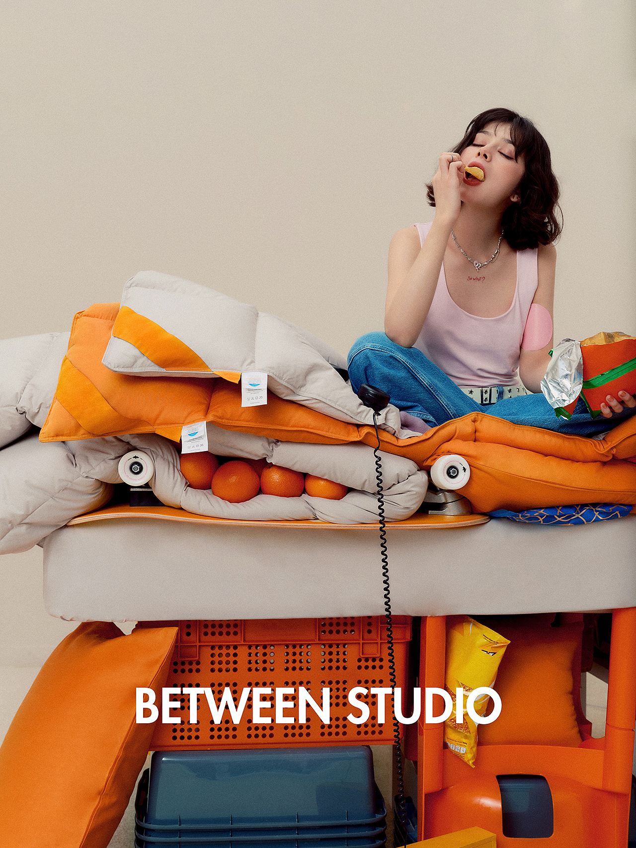 給BEVINK羽絨被拍的一組圖片（圖ZMzU1MjkxOTg4） - 人像攝影 - 站酷設(shè)計(jì)師知間BETWEEN原創(chuàng)素材 - 站酷ZCOOL