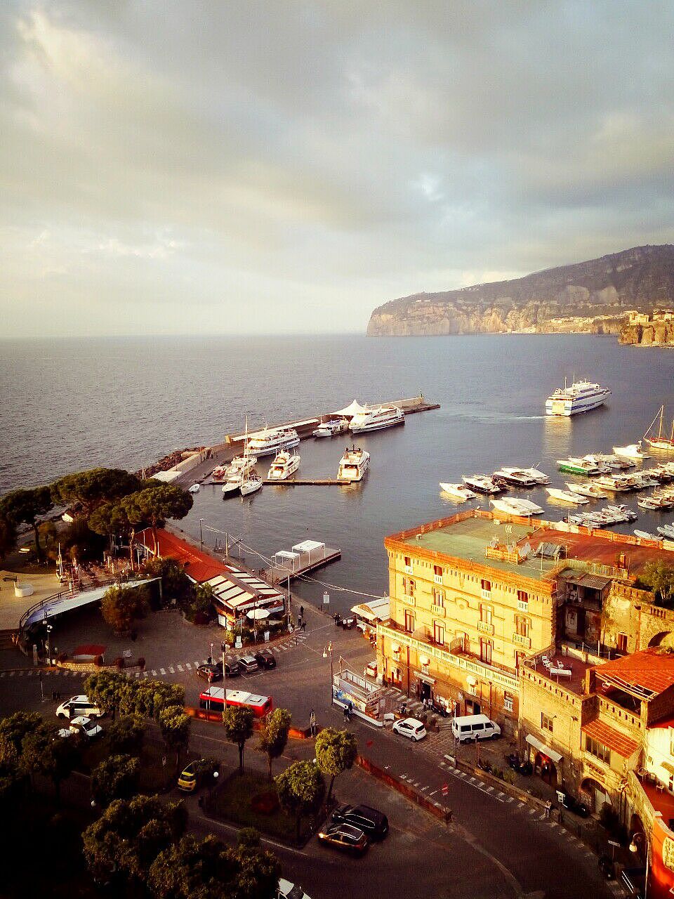 意大利-苏莲托,佛罗伦萨,大卫,圣彼得大教堂,圣母百花大教堂