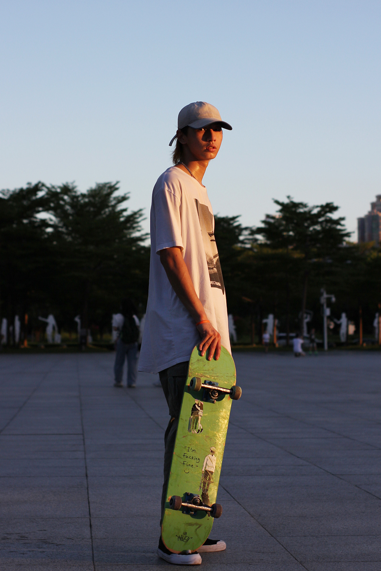 滑板少年——阳光和煦的下午