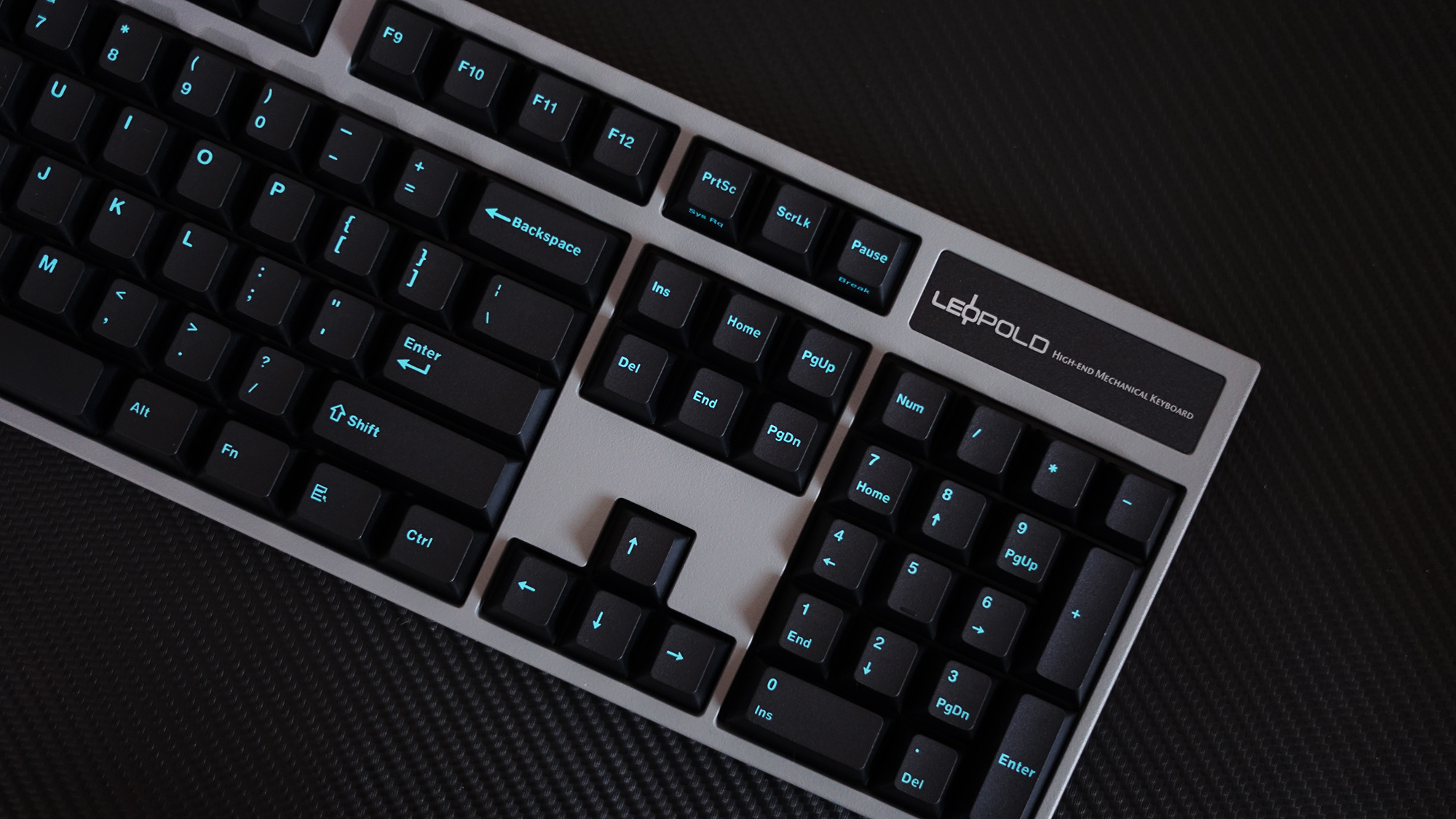 利奥博德 leopoldfc900r机械键盘 茶轴 暗礁配色