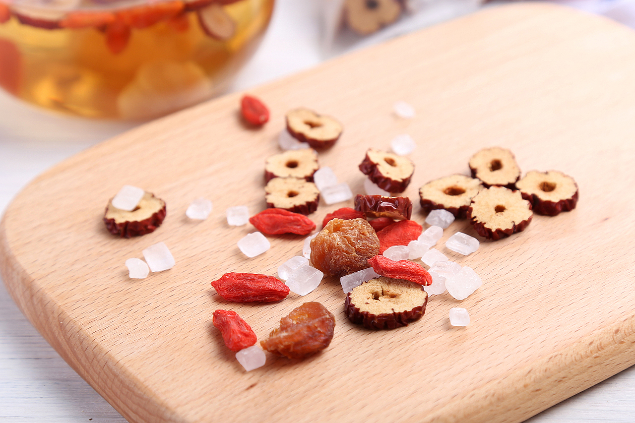 桂圆红枣枸杞茶（花茶组合系列）（图ZOTYwNTk2Mjg=） - 产品摄影 - 站酷设计师手可摘星陈同学原创素材 - 站酷ZCOOL