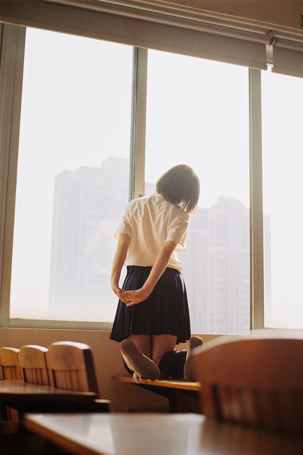 教室（圖ZMjU3NjM4MTcy） - 人像攝影 - 站酷設(shè)計(jì)師川楓鈴木原創(chuàng)素材 - 站酷ZCOOL